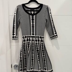 Nina Leonard Black and White Patterned Long Sleeve Dress